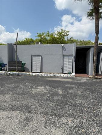 Windmill Gate, 16528 Bridge End Rd, Miami Lakes, Florida 33014, image 1