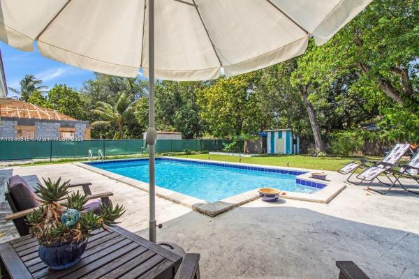827 NE 140th St, Miami, Florida 33161, image 1