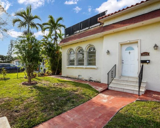 Tamiami Highlands, 5629 SW 7th St, Miami, Florida 33134, image 2