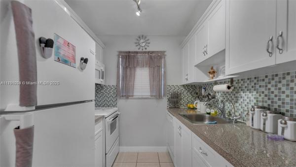 The Palms At Dania Beach, 3265 Griffin Rd #106, Dania Beach, Florida 33312, image 1