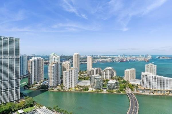 The Plaza On Brickell East, 950 Brickell Bay Dr #4606, Miami, Florida 33131, image 2