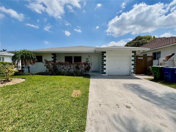 Gulfstream Estates, 806 NE 4th St, Hallandale Beach, Florida 33009, image 1