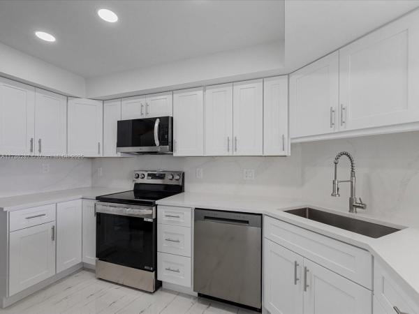 Washington Tower, 2000 Presidential Way #901, West Palm Beach, Florida 33401, image 1