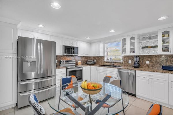 Hollybrook Golf & Tennis Club, 281 S Hollybrook Dr #106, Pembroke Pines, Florida 33025, image 1