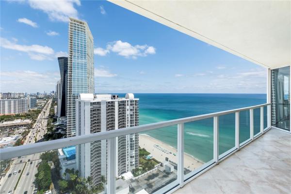 La Perla, 16699 Collins Ave #3107, Sunny Isles Beach, Florida 33160, image 1