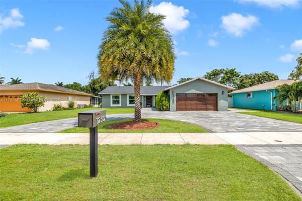 Orange Tree Lakes, 12501 SW 10th Ct, Davie, Florida 33325, image 1