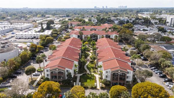 Gables Court, 6851 SW 44th St #205, Glenvar Heights, Florida 33155, image 3