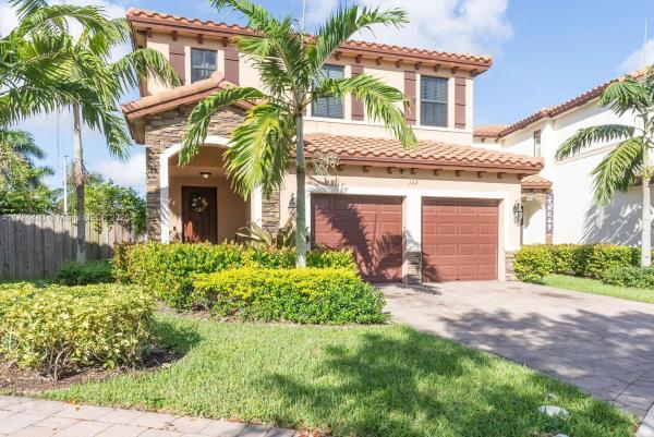 102 NE 23rd Ter, Homestead, Florida 33033, image 1