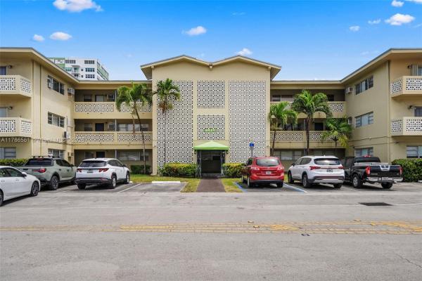 Sans Souci, 11930 NE 19th Dr #15, North Miami, Florida 33181, image 1