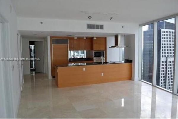 Icon Brickell Tower 2, 495 Brickell Ave #3910, Miami, Florida 33131, image 1