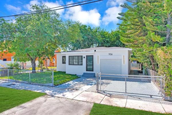 Curry, 936 NW 42nd St, Miami, Florida 33127, image 3