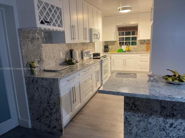 Pine Tree Park, 3103 NW 157th St, Miami Gardens, Florida 33054, image 1