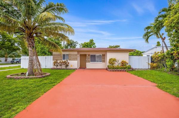 Hollywood Pines, 6200 Wiley St, Hollywood, Florida 33023, image 1