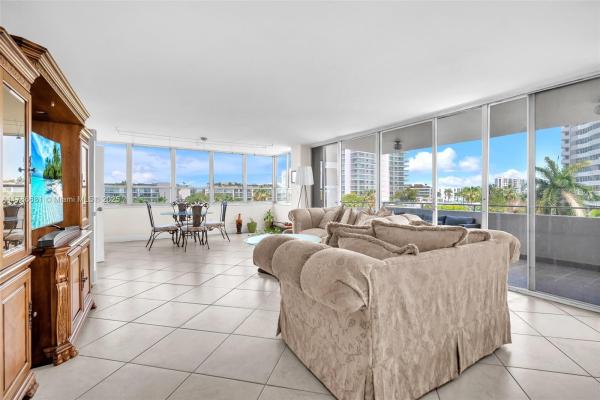 Costa Brava, 11 Island Ave #512, Miami Beach, Florida 33139, image 1