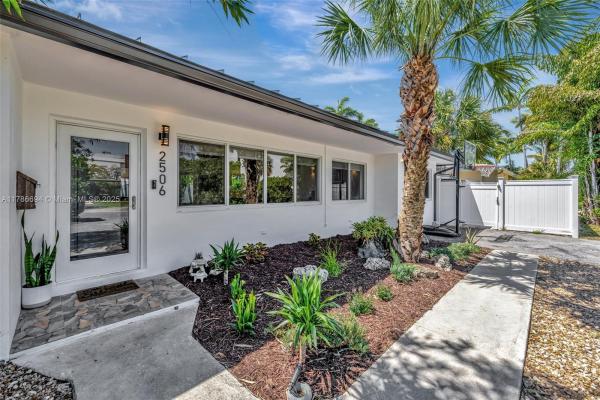 Coral Ridge Galt, 2506 NE 30th St, Fort Lauderdale, Florida 33306, image 1