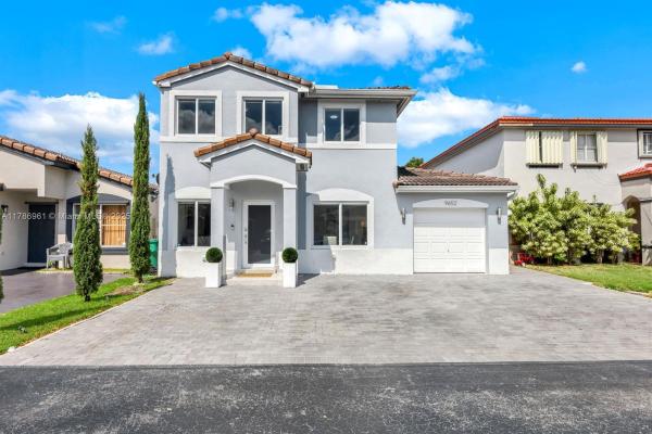 Tesoro At Forest Lakes, 9652 SW 164th Ct, The Hammocks, Florida 33196, image 1