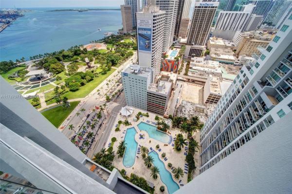 Vizcayne North, 244 Biscayne Blvd #3007, Miami, Florida 33132, image 2