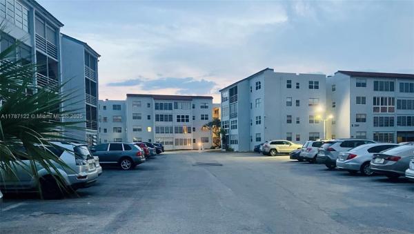 Somerset, 2840 Somerset Dr #410M, Lauderdale Lakes, Florida 33311, image 1