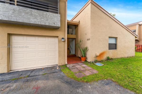 Missionwood At Miramar, 2944 W Missionwood Cir #D-14, Miramar, Florida 33025, image 1