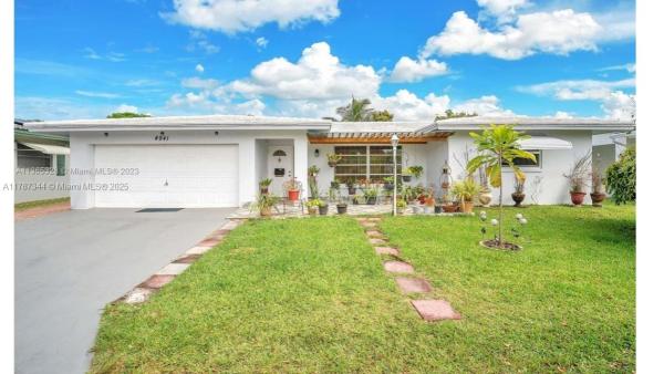 Mainlands Of Tamarac Lakes, 4941 NW 55th Ct, Tamarac, Florida 33319, image 1