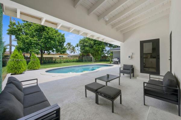 Sky Lake, 1951 NE 187th Dr, North Miami Beach, Florida 33179, image 1