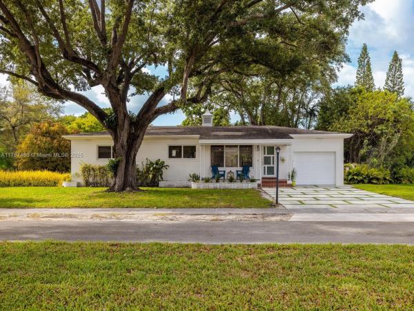 Griffing Biscayne Park Estates, 310 NE 127th St, North Miami, Florida 33161, image 3