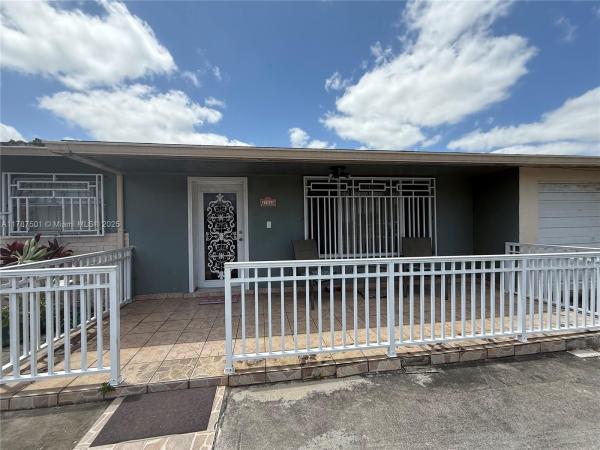Lake Stevens Estates At Carol City, 17910 NW 52nd Ave, Miami Gardens, Florida 33055, image 2