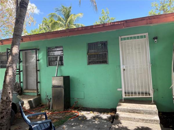 7803 NW Miami Pl, Miami, Florida 33150, image 1