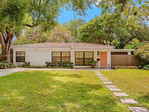 Kerwood Manor, 430 NE 132nd Ter, North Miami, Florida 33161, image 2