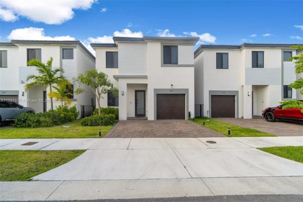 15737 SW 136th Ter, Unincorporated Dade County, Florida 33196, image 1