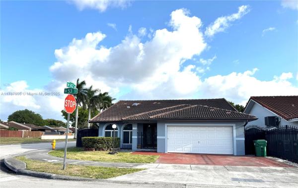 Bird Lakes South, 14202 SW 53rd St, Kendale Lakes, Florida 33175, image 1