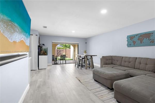La Fontana, 11828 SW 103rd Ln, Kendall, Florida 33186, image 3