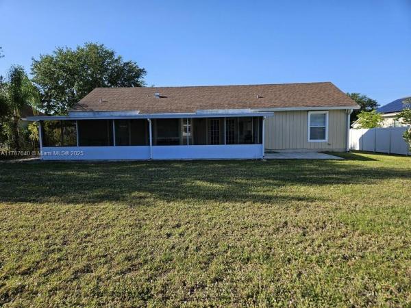 Cashmere Cove, 1057 SW Bellevue Ave, Port St. Lucie, Florida 34953, image 3