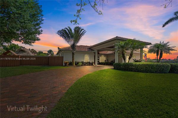 19382 SW 293rd St, Unincorporated Dade County, Florida 33030, image 1