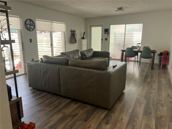 Arbor Courts, 14336 SW 97th Ln, The Hammocks, Florida 33186, image 3