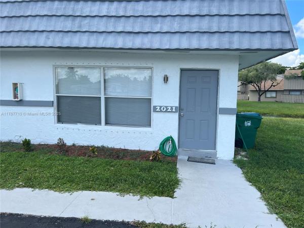 Lauderhill Manor, 2021 NW 59th Ter, Lauderhill, Florida 33313, image 1