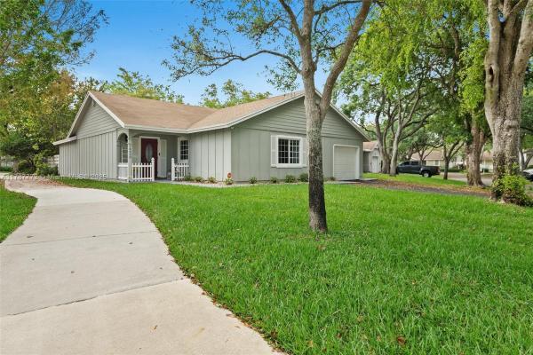 Willow Bend, 14930 SW 141st Pl, Country Walk, Florida 33186, image 2