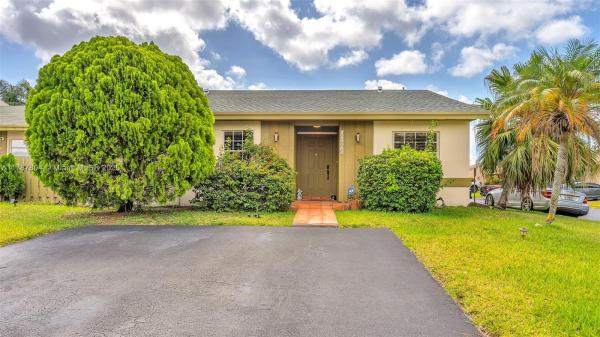 Devon Aire Villas, 12031 SW 110th Street Cir E, The Crossings, Florida 33186, image 1