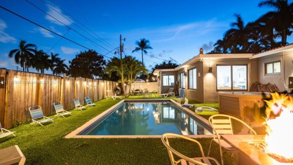 Gulfstream Estates, 1024 NE 4th St, Hallandale Beach, Florida 33009, image 1
