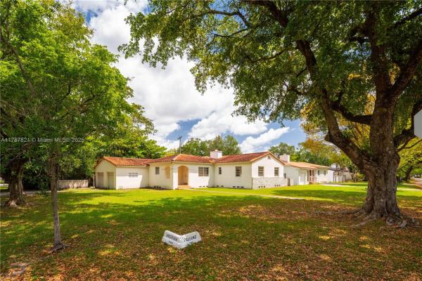 Biltmore, 747 Palermo Ave, Coral Gables, Florida 33134, image 1