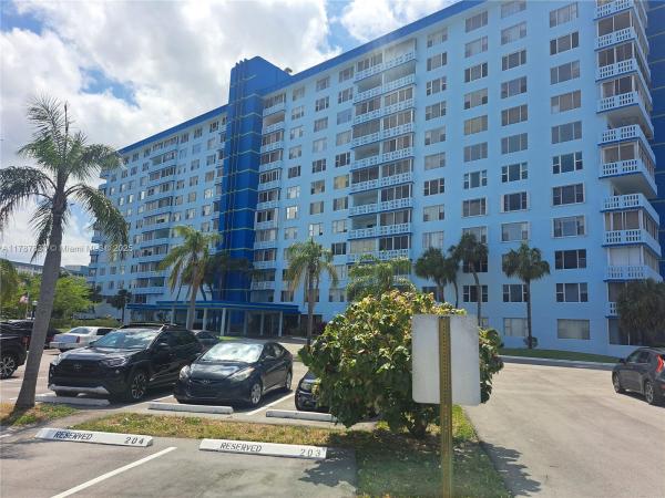 Hillcrest, 4001 Hillcrest Dr #1009, Hollywood, Florida 33021, image 1