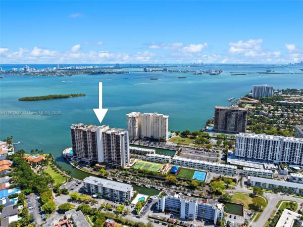 1800 NE 114th St #1704, Unincorporated Dade County, Florida 33181, image 1