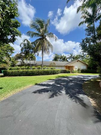 18485 SW 267th St, Unincorporated Dade County, Florida 33031, image 1