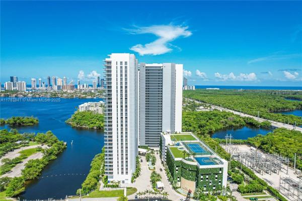 The Harbour North Tower, 16385 Biscayne Blvd #1404, North Miami Beach, Florida 33160, image 1