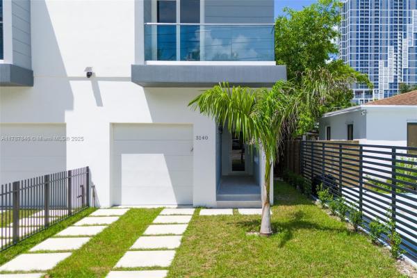 Carters, 3140 Carter St, Miami, Florida 33133, image 3