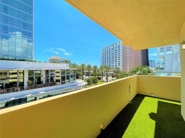 Ocean View Plaza, 2924 Collins Ave #403, Miami Beach, Florida 33140, image 1