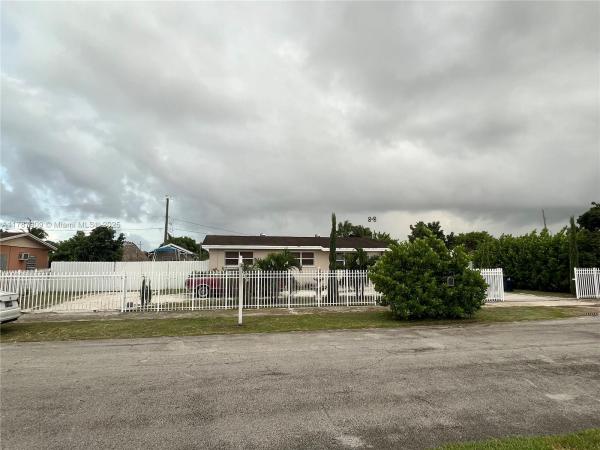 18714 SW 306th Ter, Unincorporated Dade County, Florida 33030, image 1