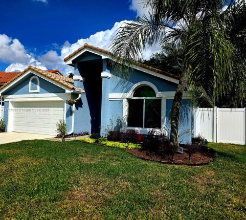 Colors At Rainbow Lakes, 8510 Tourmaline Blvd, Boynton Beach, Florida 33472, image 1