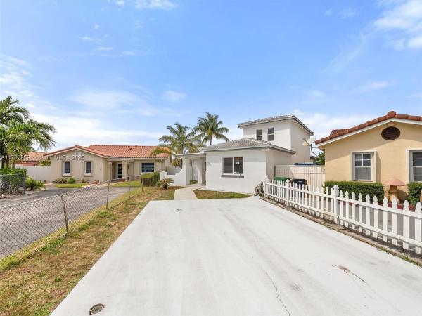 13841 SW 17th Ter, Unincorporated Dade County, Florida 33175, image 1