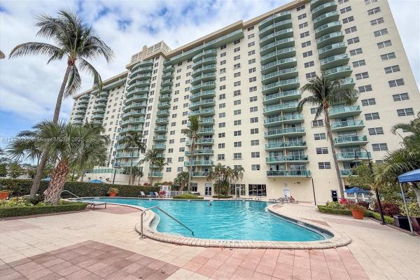 Oceanview A, 19390 Collins Ave #1501, Sunny Isles Beach, Florida 33160, image 2